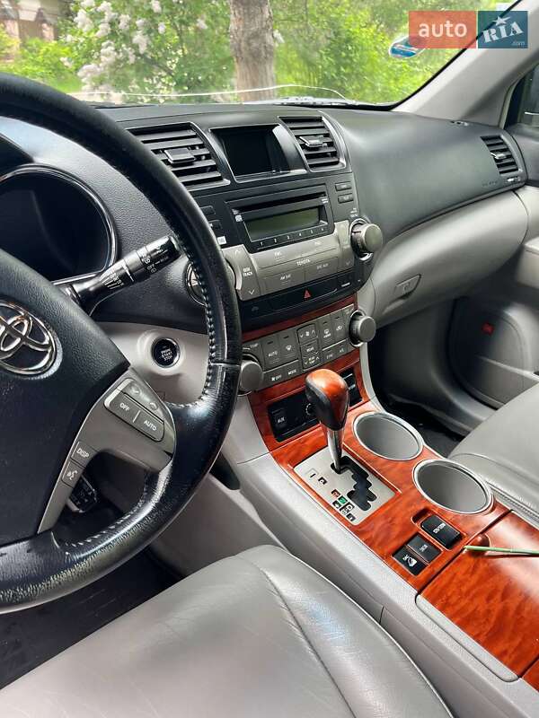 Позашляховик / Кросовер Toyota Highlander 2008 в Києві