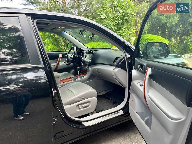 Позашляховик / Кросовер Toyota Highlander 2008 в Києві
