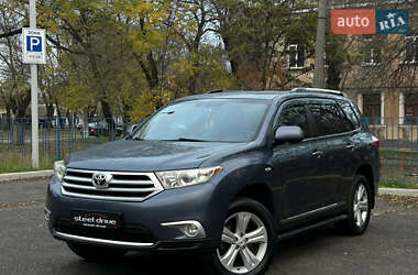 Внедорожник / Кроссовер Toyota Highlander 2012 в Николаеве