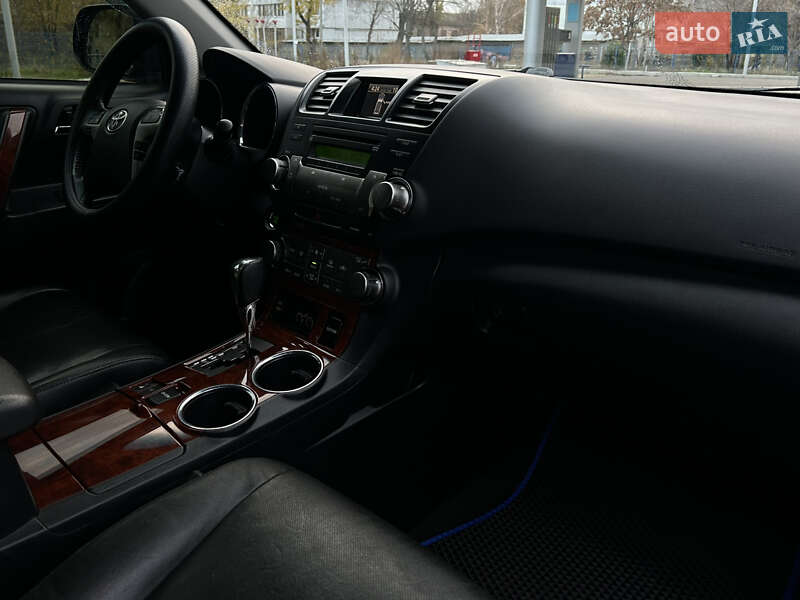 Внедорожник / Кроссовер Toyota Highlander 2012 в Николаеве фото 22 Внедорожник / Кроссовер Toyota Highlander 2012 в Николаеве