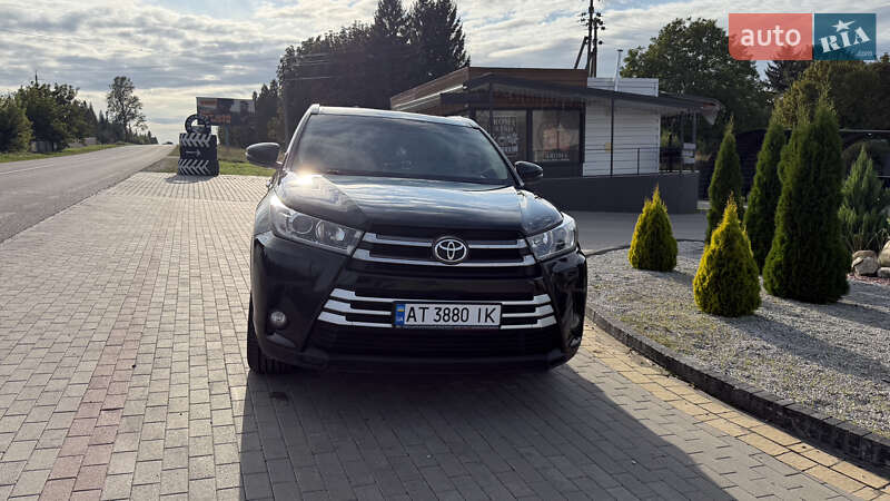 Внедорожник / Кроссовер Toyota Highlander 2017 в Городенке фото 40 Внедорожник / Кроссовер Toyota Highlander 2017 в Городенке