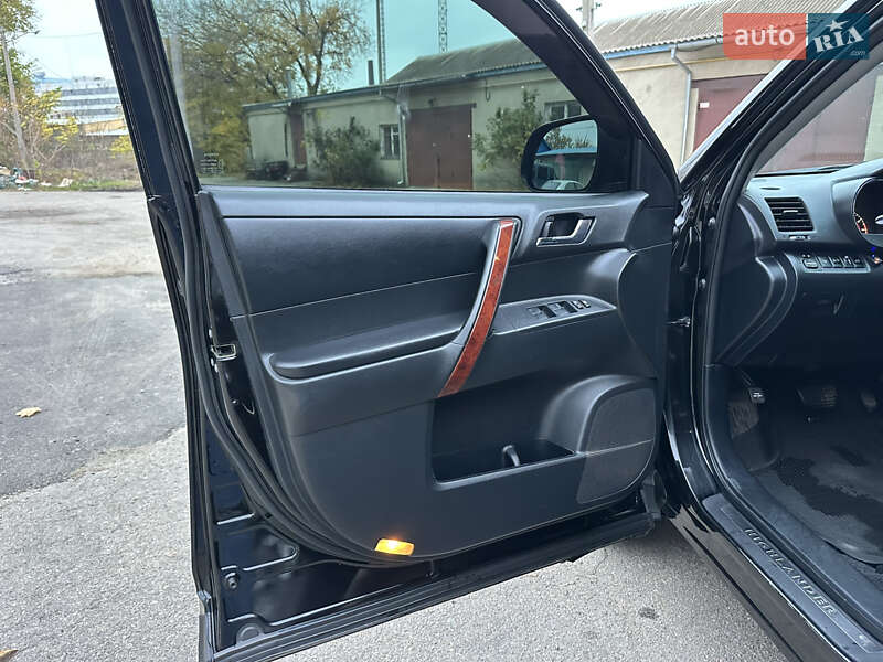 Внедорожник / Кроссовер Toyota Highlander 2010 в Николаеве фото 15 Внедорожник / Кроссовер Toyota Highlander 2010 в Николаеве