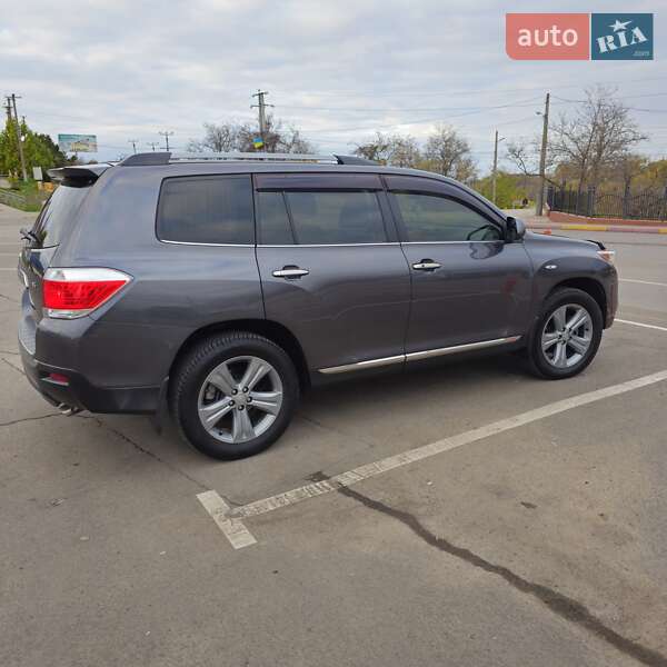 Внедорожник / Кроссовер Toyota Highlander 2011 в Одессе