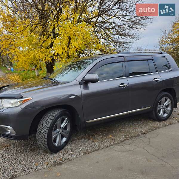 Внедорожник / Кроссовер Toyota Highlander 2011 в Одессе