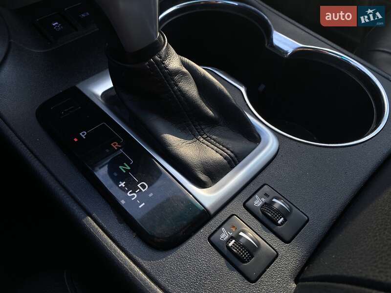 Позашляховик / Кросовер Toyota Highlander 2014 в Києві