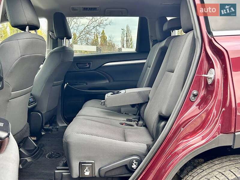 Внедорожник / Кроссовер Toyota Highlander 2018 в Одессе фото 30 Внедорожник / Кроссовер Toyota Highlander 2018 в Одессе