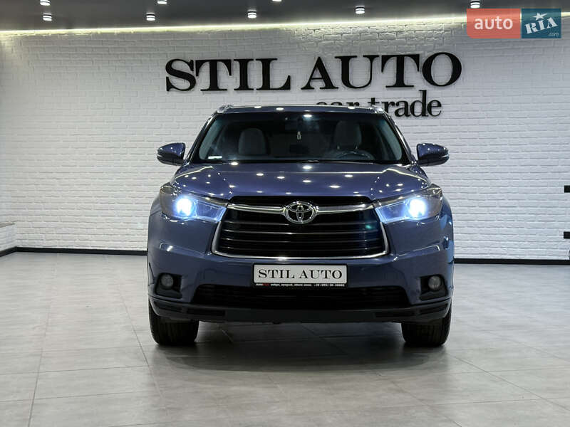 Внедорожник / Кроссовер Toyota Highlander 2016 в Одессе