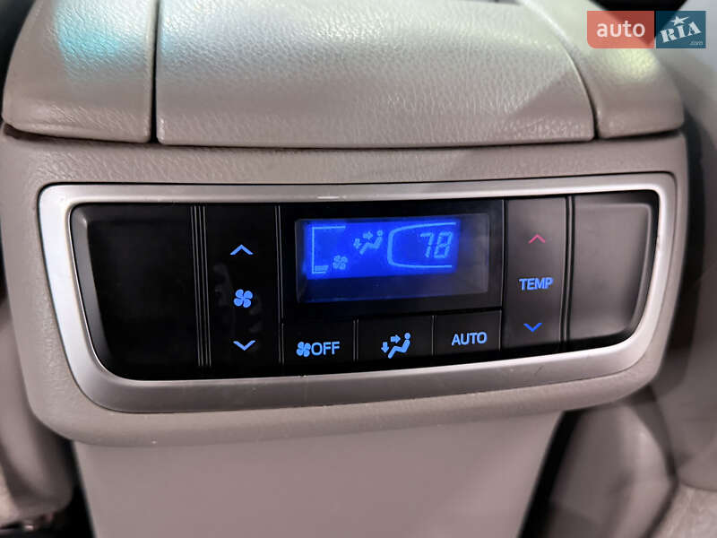 Внедорожник / Кроссовер Toyota Highlander 2016 в Одессе