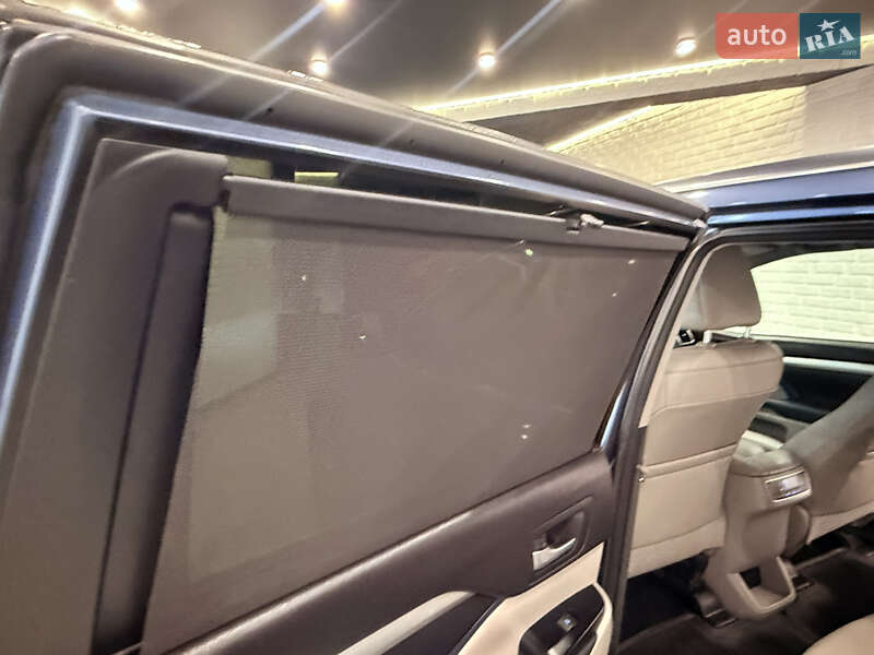 Внедорожник / Кроссовер Toyota Highlander 2016 в Одессе