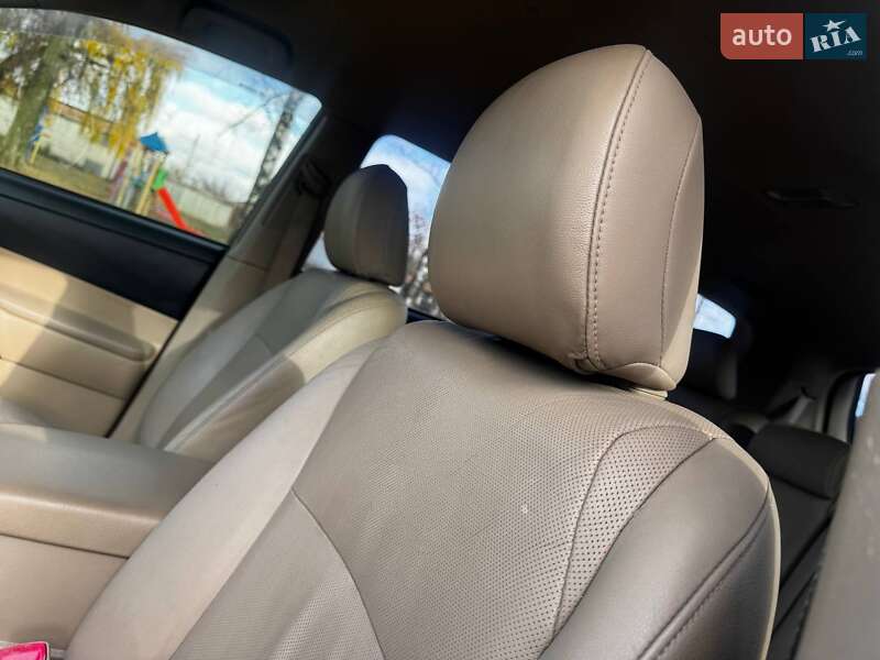 Внедорожник / Кроссовер Toyota Highlander 2012 в Ахтырке фото 24 Внедорожник / Кроссовер Toyota Highlander 2012 в Ахтырке