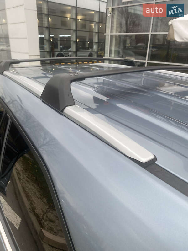 Внедорожник / Кроссовер Toyota Highlander 2022 в Киеве