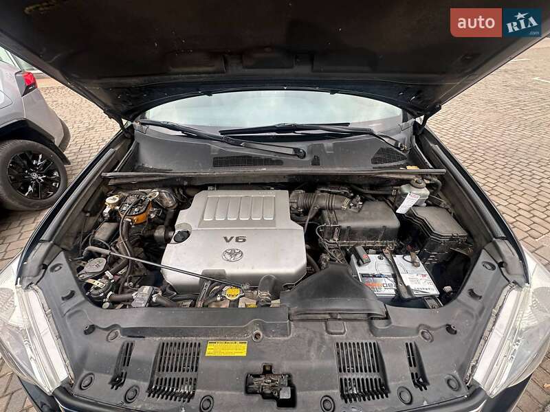 Позашляховик / Кросовер Toyota Highlander 2010 в Кривому Розі