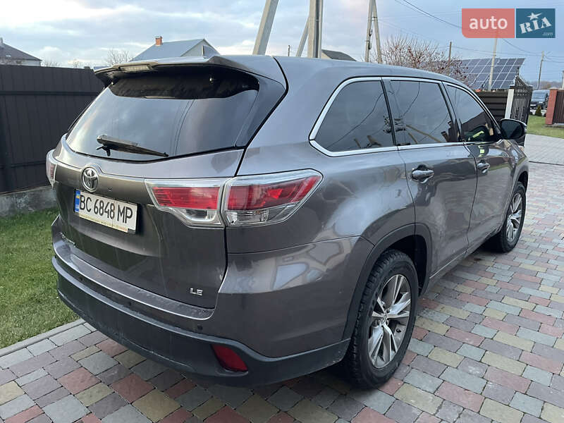 Внедорожник / Кроссовер Toyota Highlander 2015 в Львове фото 31 Внедорожник / Кроссовер Toyota Highlander 2015 в Львове