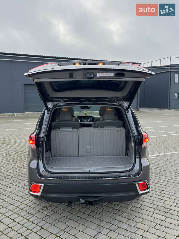 Позашляховик / Кросовер Toyota Highlander 2019 в Одесі фото 11 Позашляховик / Кросовер Toyota Highlander 2019 в Одесі