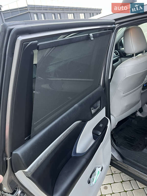 Позашляховик / Кросовер Toyota Highlander 2019 в Одесі фото 19 Позашляховик / Кросовер Toyota Highlander 2019 в Одесі
