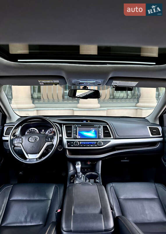 Позашляховик / Кросовер Toyota Highlander 2014 в Харкові