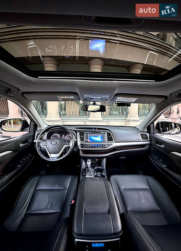 Позашляховик / Кросовер Toyota Highlander 2014 в Харкові