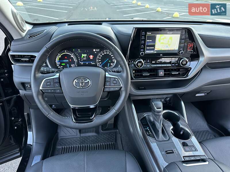 Внедорожник / Кроссовер Toyota Highlander 2021 в Киеве