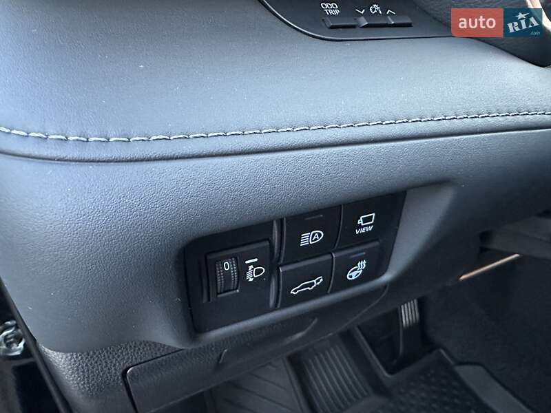 Внедорожник / Кроссовер Toyota Highlander 2021 в Киеве