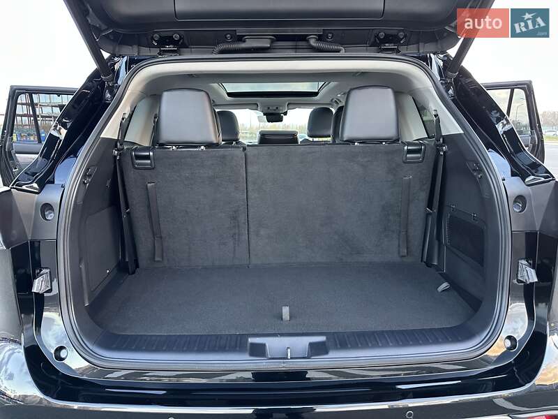 Внедорожник / Кроссовер Toyota Highlander 2021 в Киеве