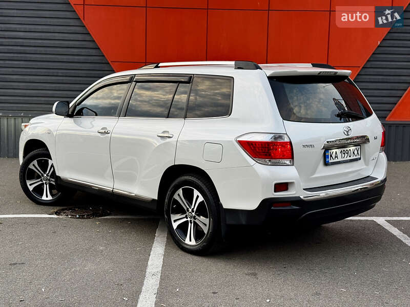Внедорожник / Кроссовер Toyota Highlander 2012 в Киеве