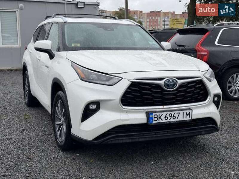 Внедорожник / Кроссовер Toyota Highlander 2020 в Ровно