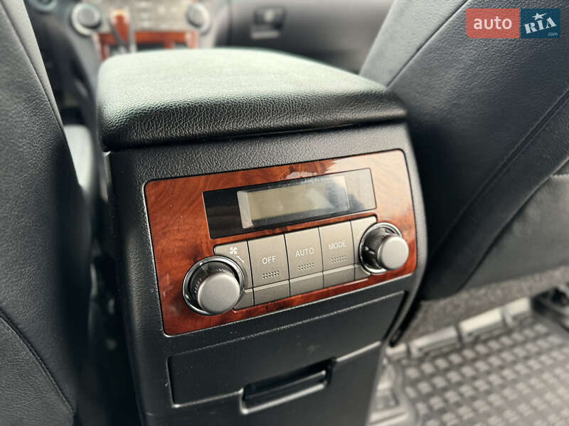 Внедорожник / Кроссовер Toyota Highlander 2012 в Харькове