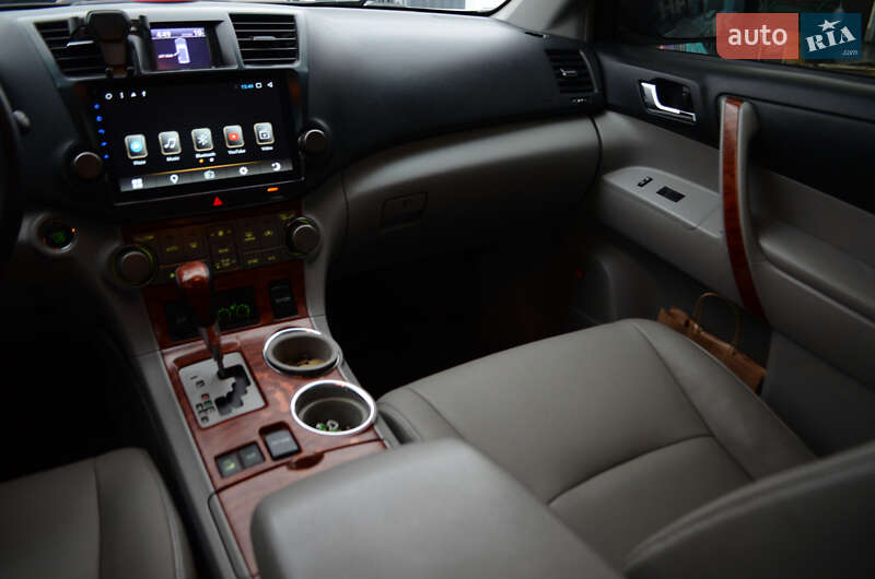 Внедорожник / Кроссовер Toyota Highlander 2008 в Киеве