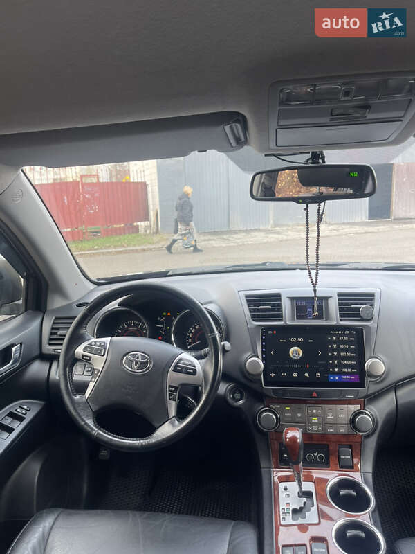 Внедорожник / Кроссовер Toyota Highlander 2011 в Днепре фото 2 Внедорожник / Кроссовер Toyota Highlander 2011 в Днепре