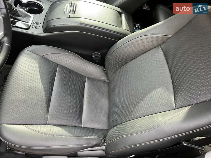 Внедорожник / Кроссовер Toyota Highlander 2017 в Днепре фото 12 Внедорожник / Кроссовер Toyota Highlander 2017 в Днепре