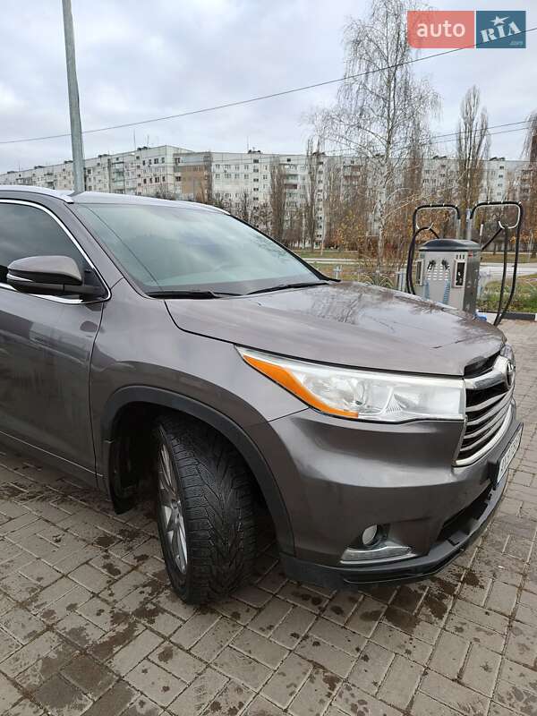 Позашляховик / Кросовер Toyota Highlander 2016 в Харкові фото 2 Позашляховик / Кросовер Toyota Highlander 2016 в Харкові