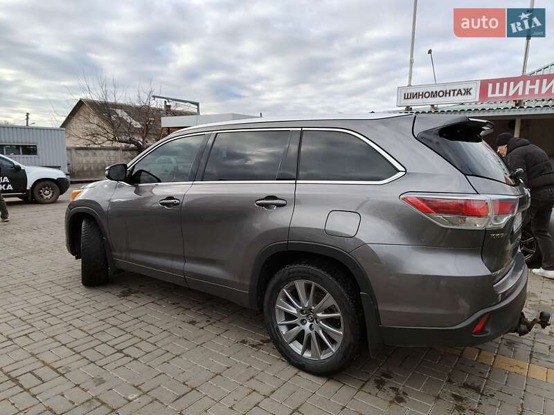 Позашляховик / Кросовер Toyota Highlander 2016 в Харкові фото 11 Позашляховик / Кросовер Toyota Highlander 2016 в Харкові
