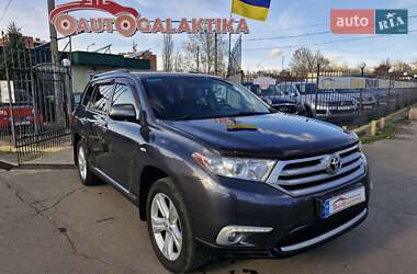 Внедорожник / Кроссовер Toyota Highlander 2011 в Николаеве