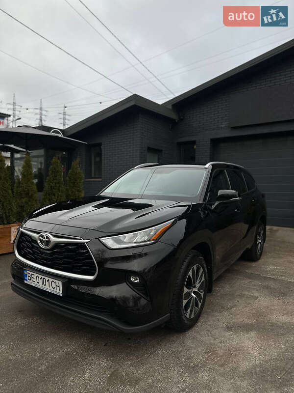 Внедорожник / Кроссовер Toyota Highlander 2020 в Киеве