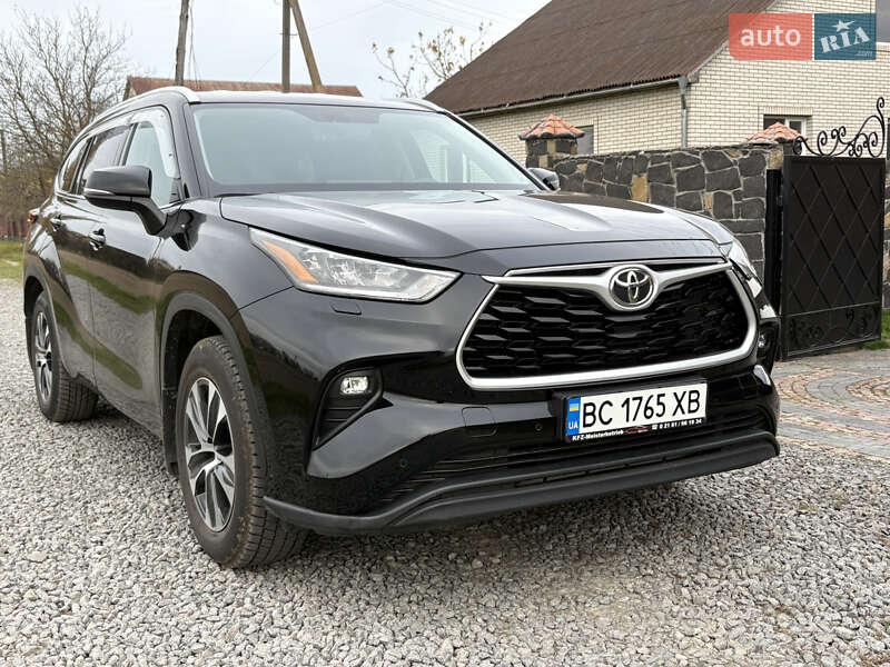 Внедорожник / Кроссовер Toyota Highlander 2020 в Луцке