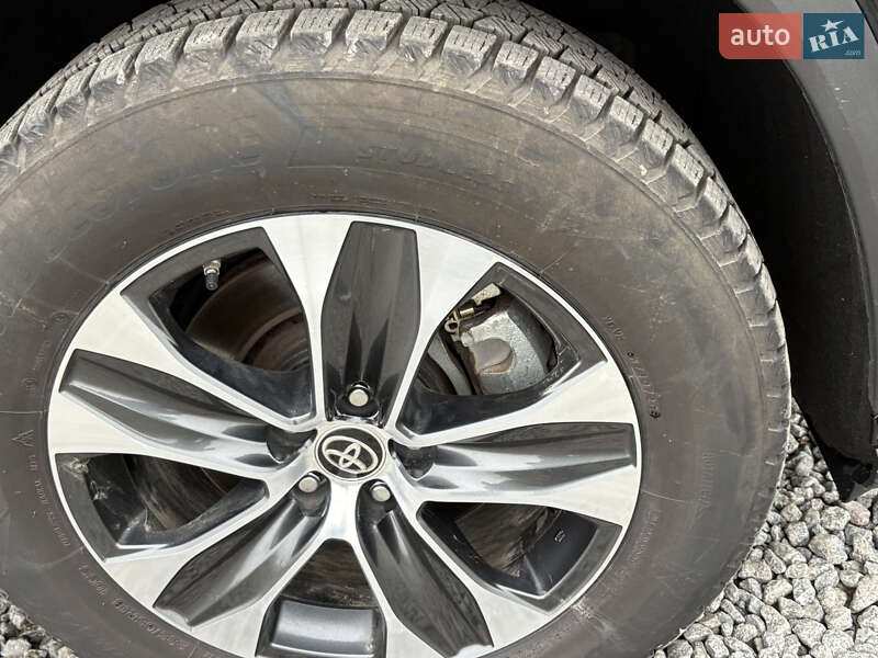 Внедорожник / Кроссовер Toyota Highlander 2020 в Луцке