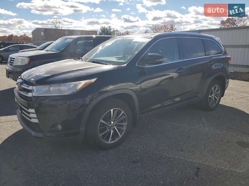 Toyota Highlander 2019