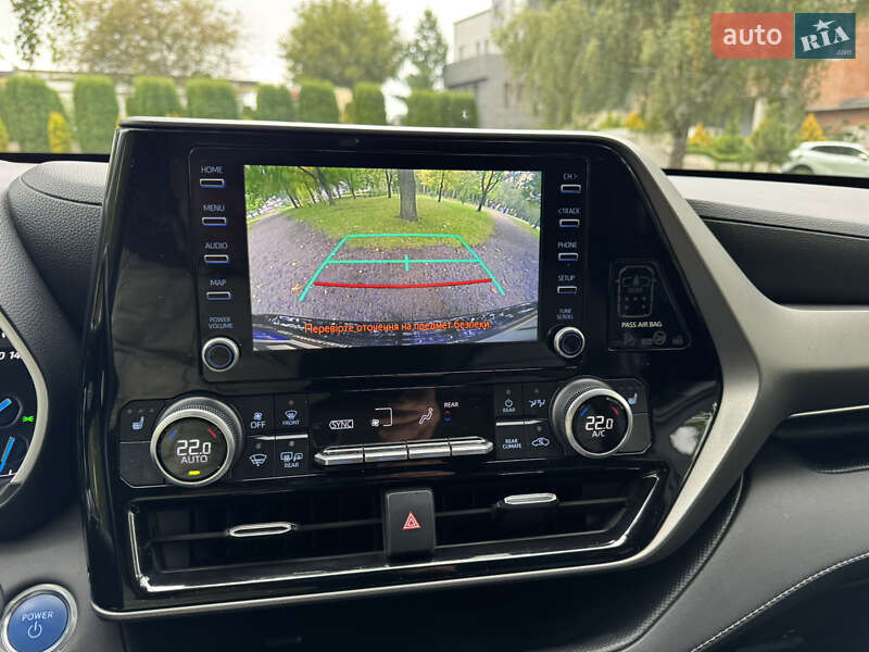 Внедорожник / Кроссовер Toyota Highlander 2021 в Хмельницком