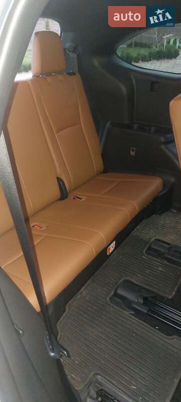 Внедорожник / Кроссовер Toyota Highlander 2021 в Ровно фото 14 Внедорожник / Кроссовер Toyota Highlander 2021 в Ровно