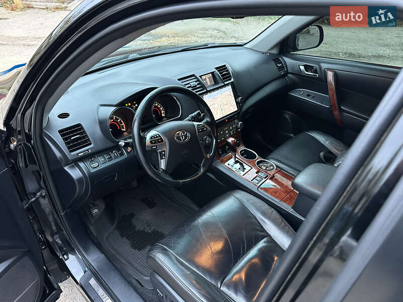 Внедорожник / Кроссовер Toyota Highlander 2010 в Николаеве фото 13 Внедорожник / Кроссовер Toyota Highlander 2010 в Николаеве