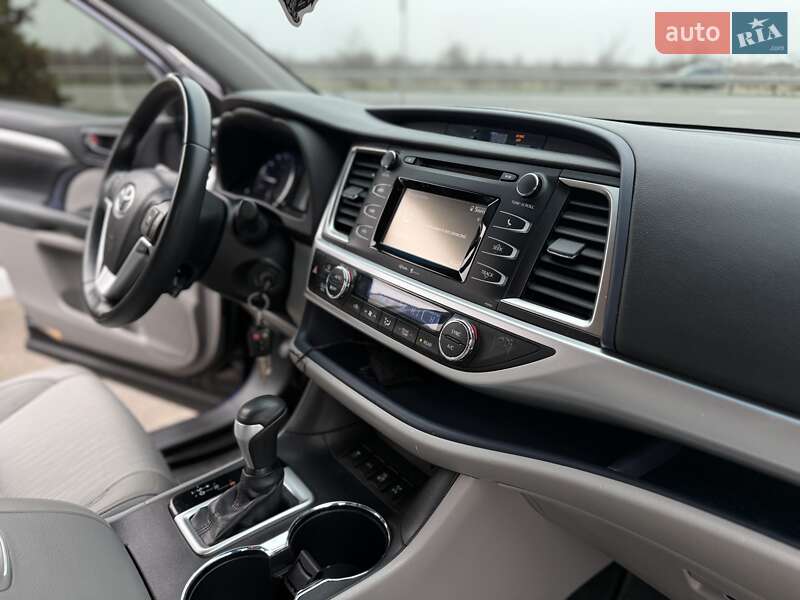 Внедорожник / Кроссовер Toyota Highlander 2015 в Днепре фото 27 Внедорожник / Кроссовер Toyota Highlander 2015 в Днепре