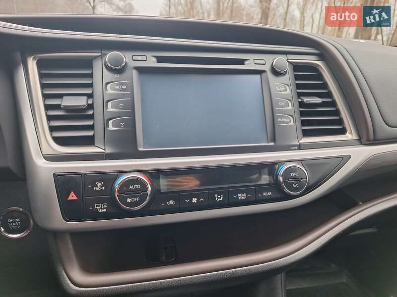Внедорожник / Кроссовер Toyota Highlander 2017 в Киеве фото 50 Внедорожник / Кроссовер Toyota Highlander 2017 в Киеве