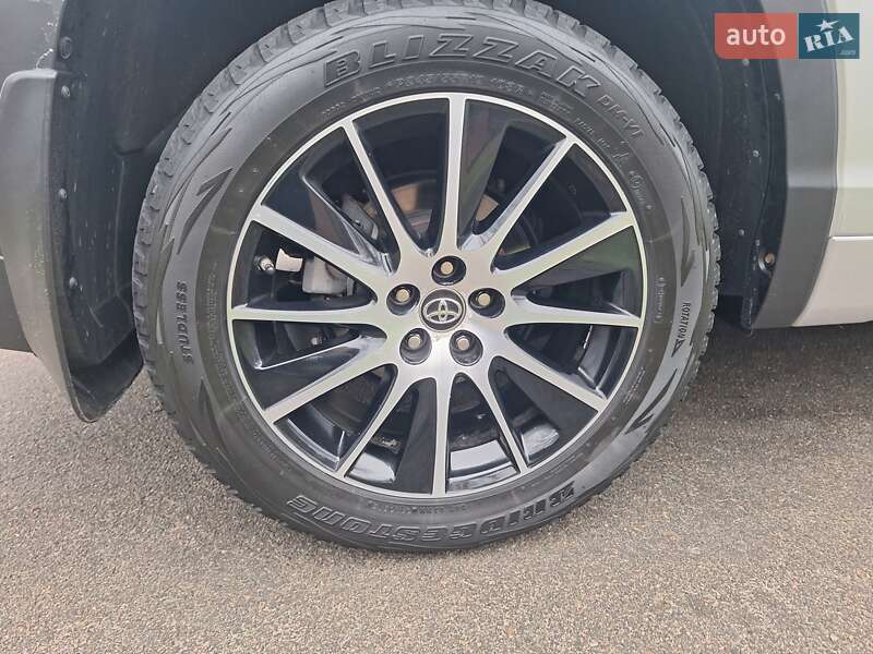 Внедорожник / Кроссовер Toyota Highlander 2017 в Киеве фото 56 Внедорожник / Кроссовер Toyota Highlander 2017 в Киеве
