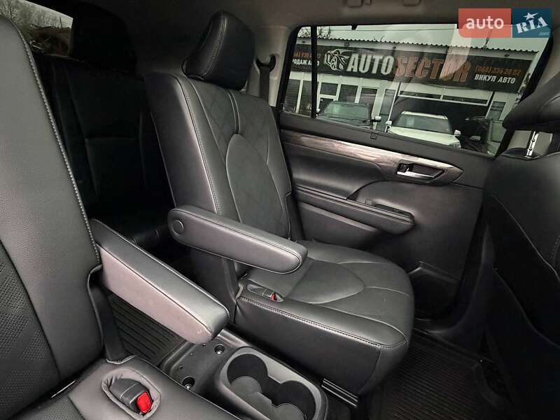 Позашляховик / Кросовер Toyota Highlander 2020 в Харкові фото 20 Позашляховик / Кросовер Toyota Highlander 2020 в Харкові