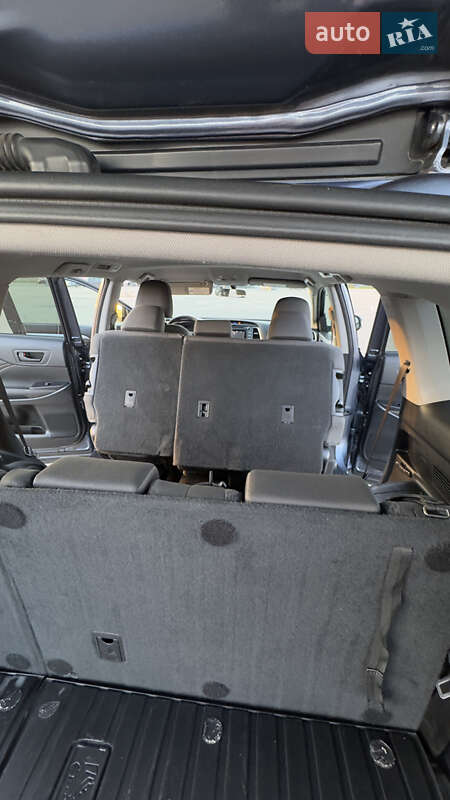 Внедорожник / Кроссовер Toyota Highlander 2015 в Днепре