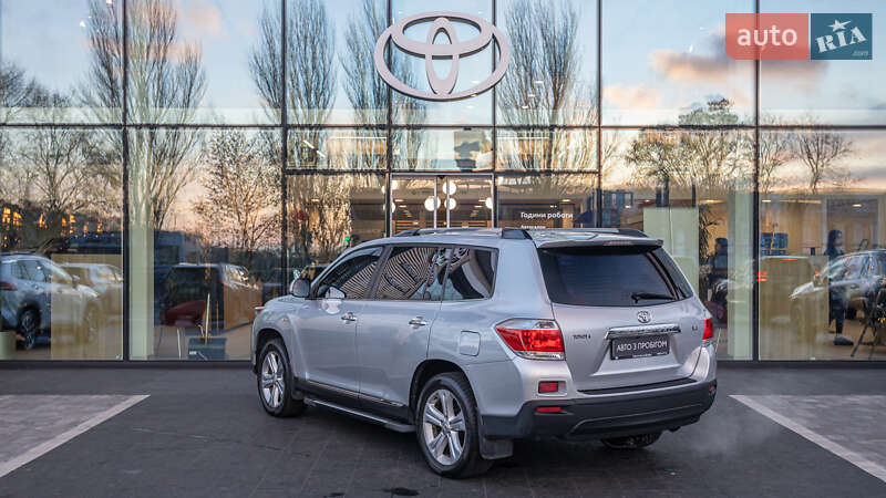 Позашляховик / Кросовер Toyota Highlander 2013 в Дніпрі фото 2 Позашляховик / Кросовер Toyota Highlander 2013 в Дніпрі