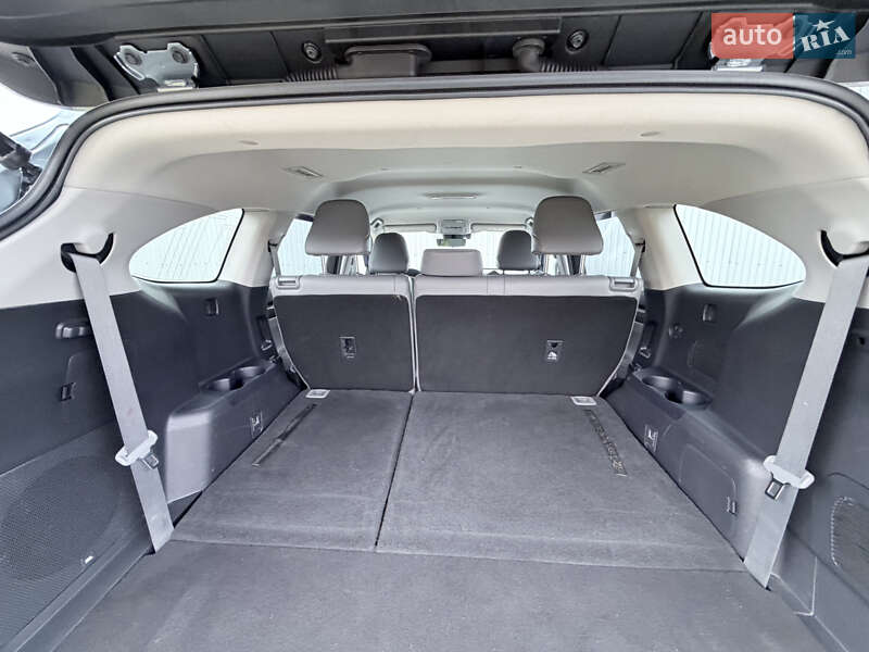 Внедорожник / Кроссовер Toyota Highlander 2021 в Киеве