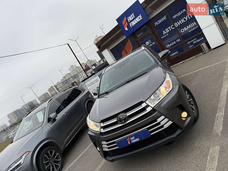 Toyota Highlander 2018