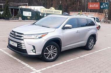 Позашляховик / Кросовер Toyota Highlander 2018 в Чернігові