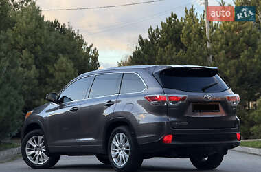 Позашляховик / Кросовер Toyota Highlander 2015 в Дніпрі